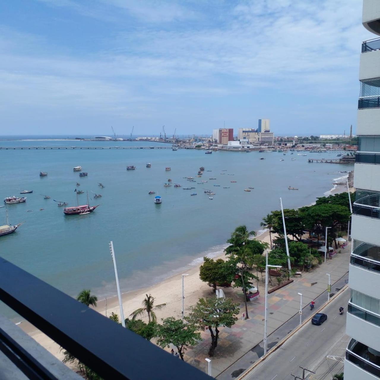 952B Golden Fortaleza Frente Mar Bagian luar foto